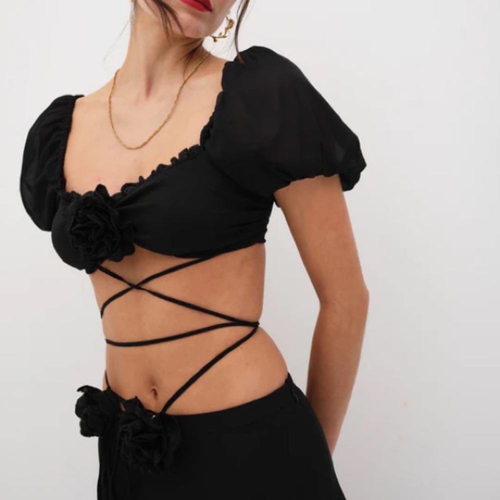 NWT For Love & Lemons Adella Crop